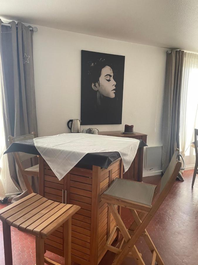 Bed and Breakfast Les Terrasses Des Gardies Pignan Экстерьер фото